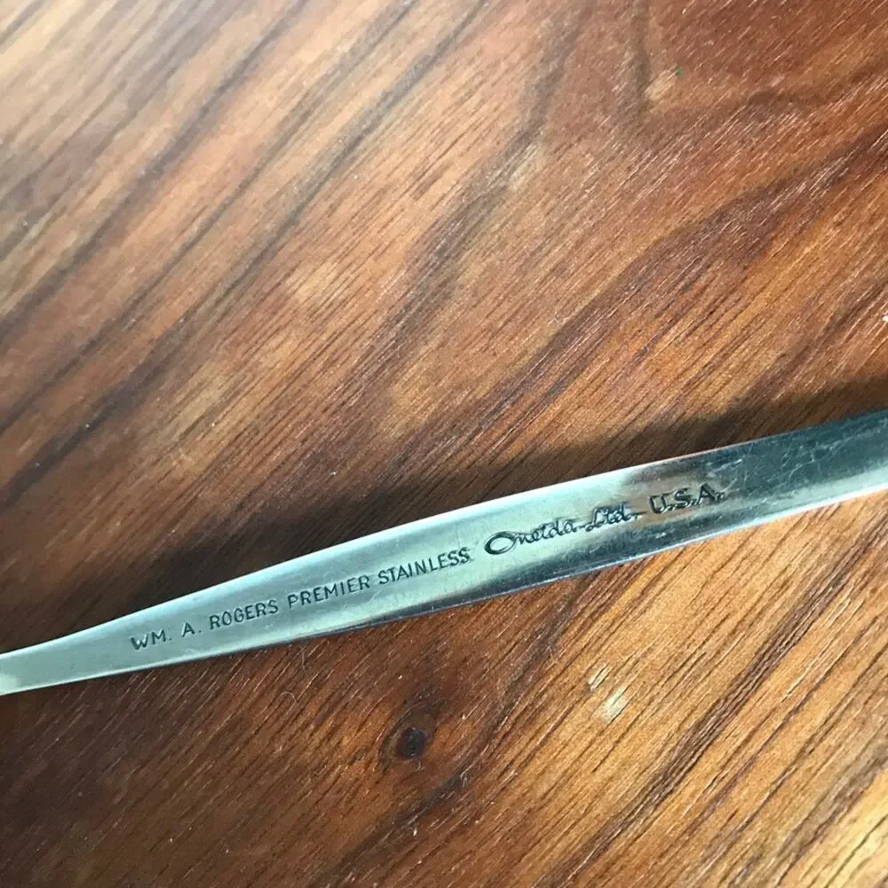Oneida SPANADA Stainless WM A Rogers Premier Flatware - salad fork (1)